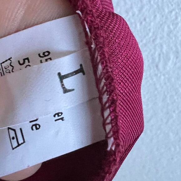 Red velvet mini dress - Picture 5 of 5